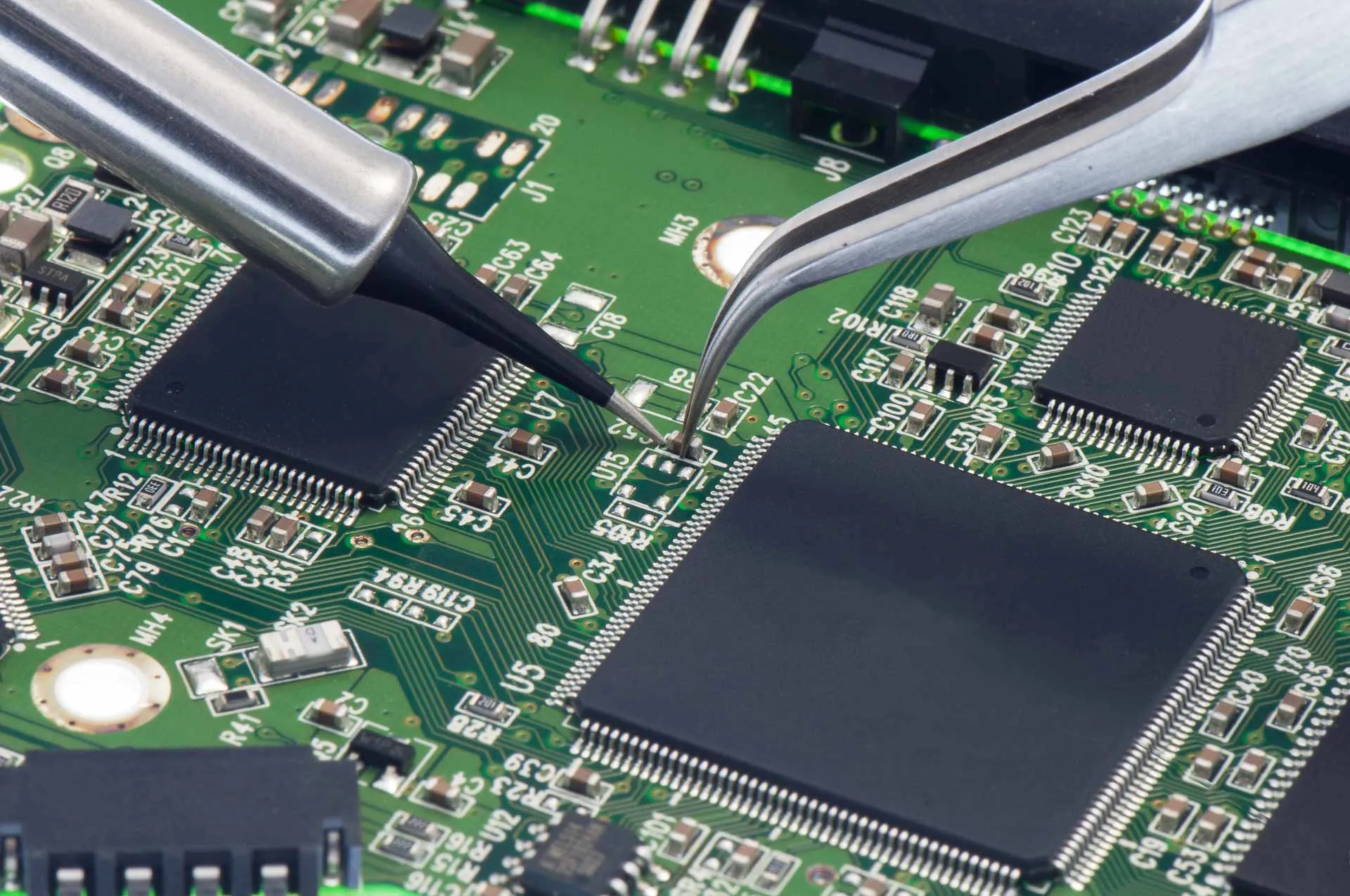 shutterstock_286882379-small